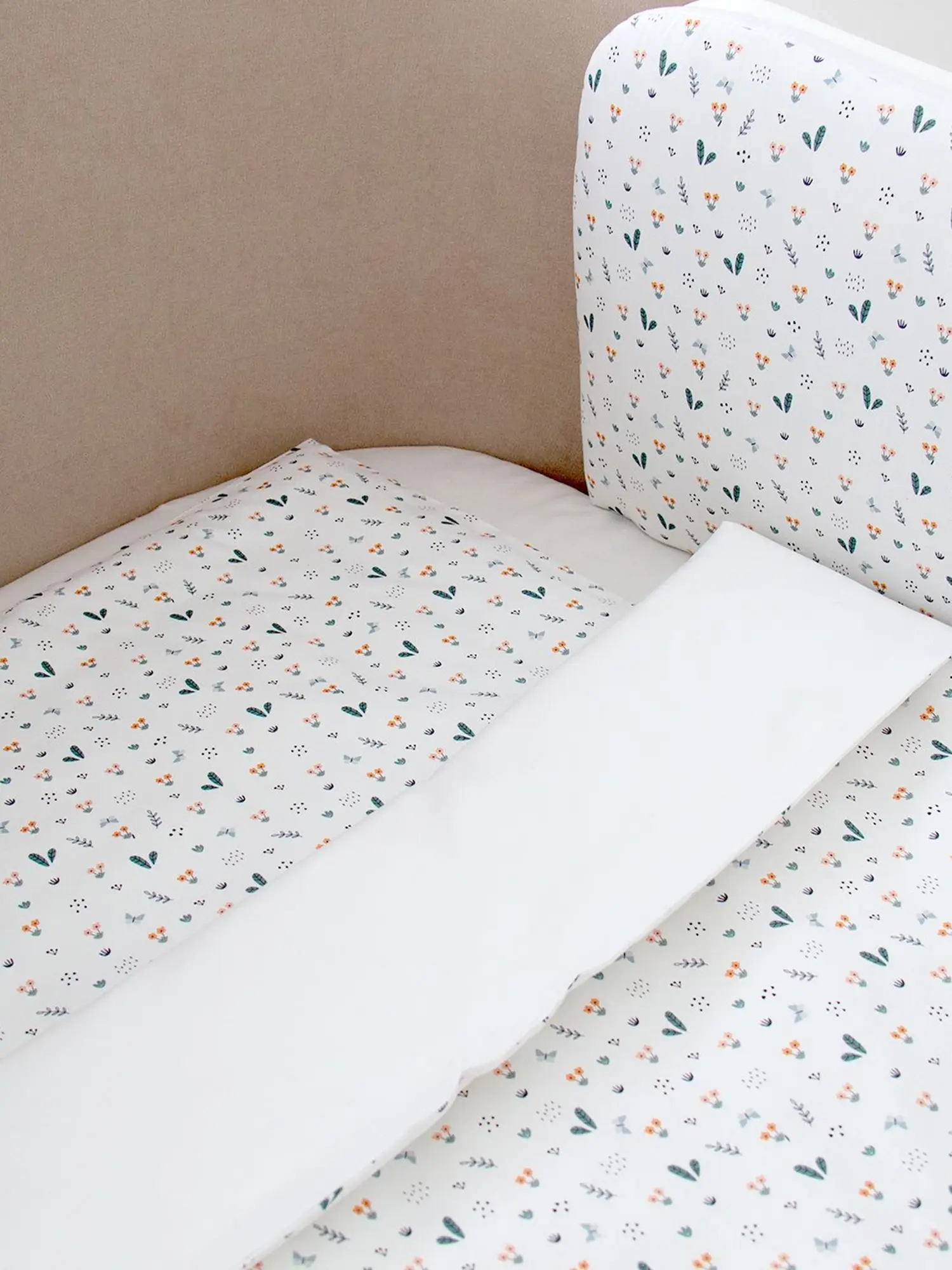 Мягкие бортики для кроватки KIDI soft «Цветочки и веточки» - изображение 5