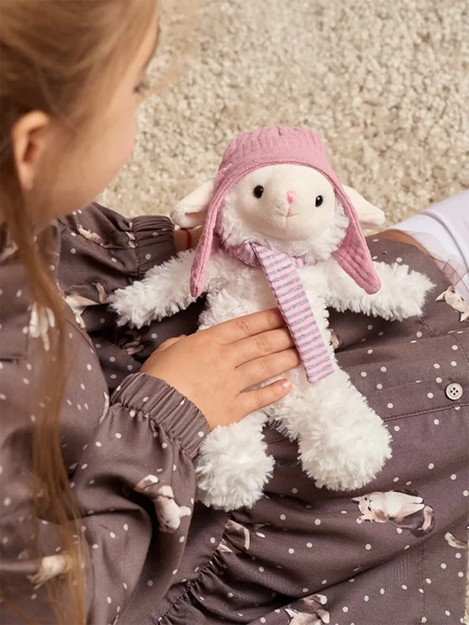 Игрушка Овечка в шапочке, 17 см - изображение 6